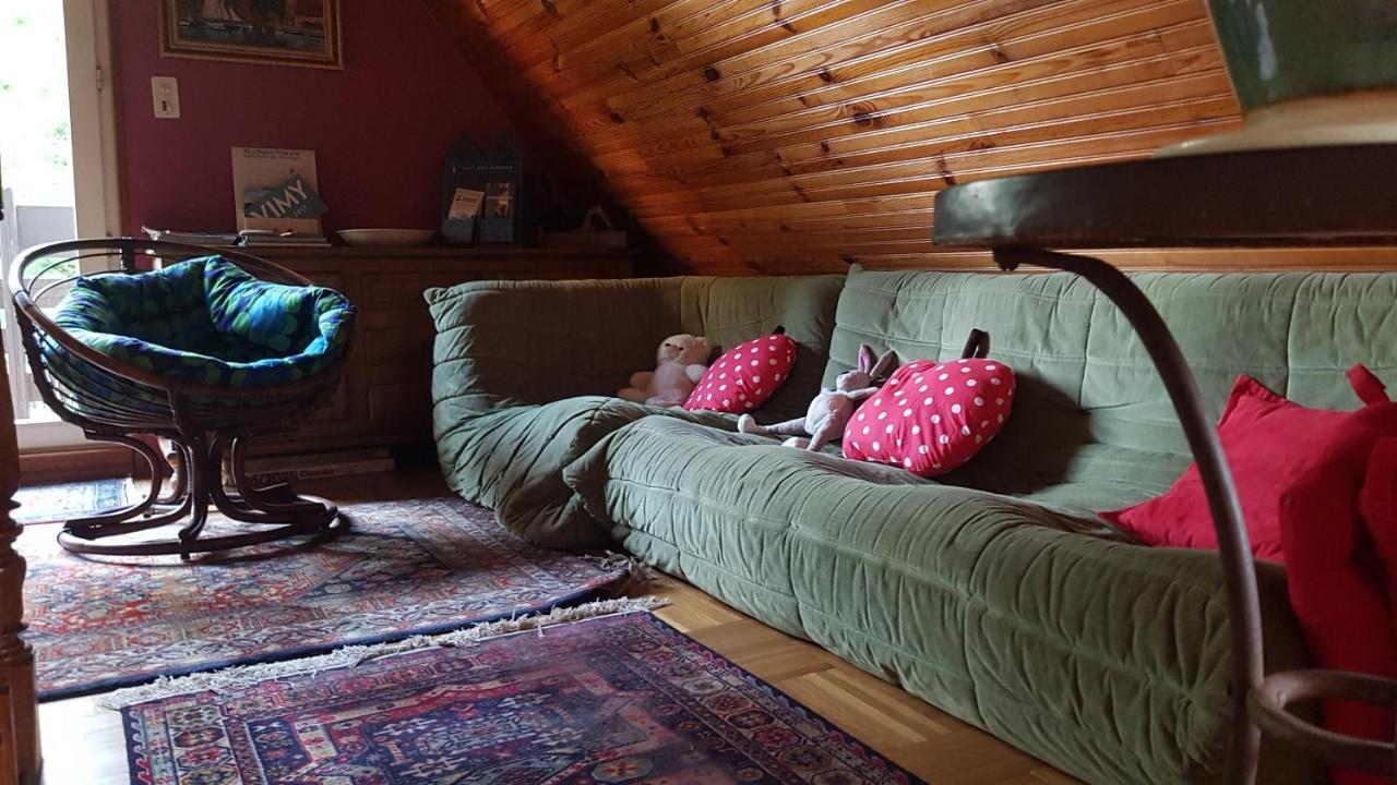 Chambres D'Hotes Thelus Memorial Canadien Экстерьер фото