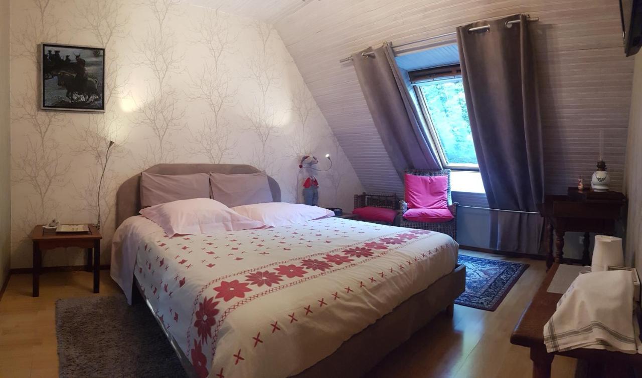 Chambres D'Hotes Thelus Memorial Canadien Экстерьер фото